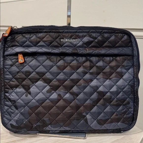 MZ Wallace Bag Laptop Metro Organizer Sleeve Blue Black Camouflage Quilted Nylon - Picture 3 of 17